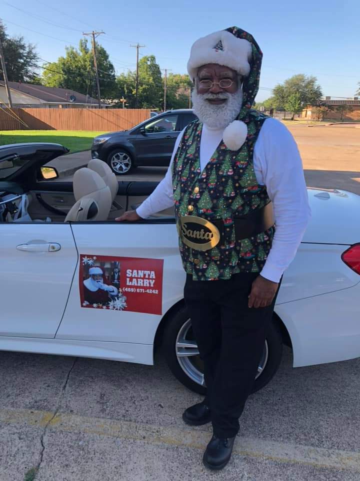 SantaLarry3's tweet photo. Rolling in July 4th parade. Theme "Christmas in July". Think they recognized Santa? LOL~YES! @SantaLarry3 @TJMShow
@amjoyshow #SANTALARRYJ
#SANTAFORALL
https://t.co/4NAYNzeI4g
@tylerperry @BarackObama @POTUS @iamjamiefoxx @FLOTUS @Oprah @mallofamerica @msichicago @abroaddus https://t.co/fznzyYeRug