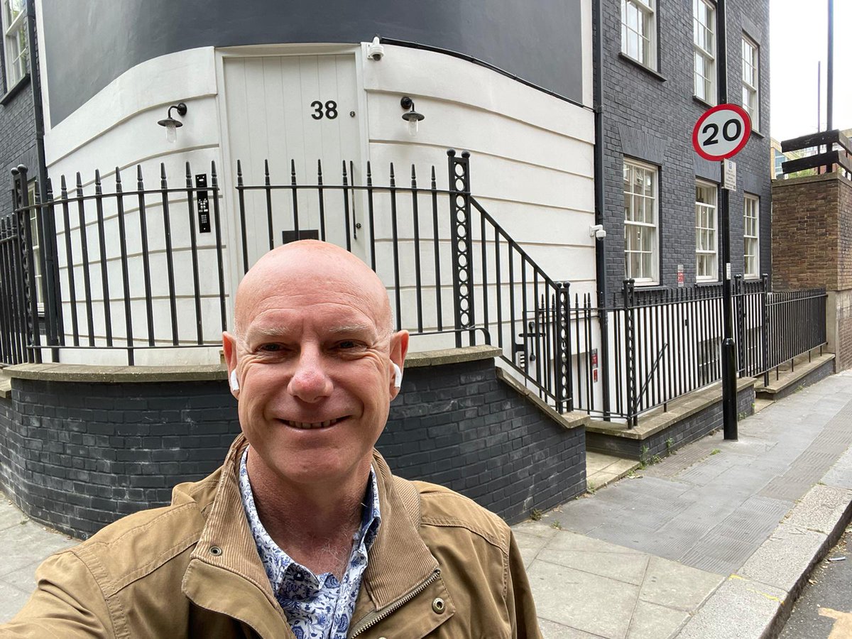 darkerside1's tweet photo. I’ve just had the best week ever!
My new act the Bizarrist requires a different type of performance, so I decided to invest in a week at the @CityAcademyUK to enhance my acting skills. 
This is a unique show, which is freakish and fantastical! 
https://t.co/kr2RDNx5se https://t.co/d0B5oNynjQ