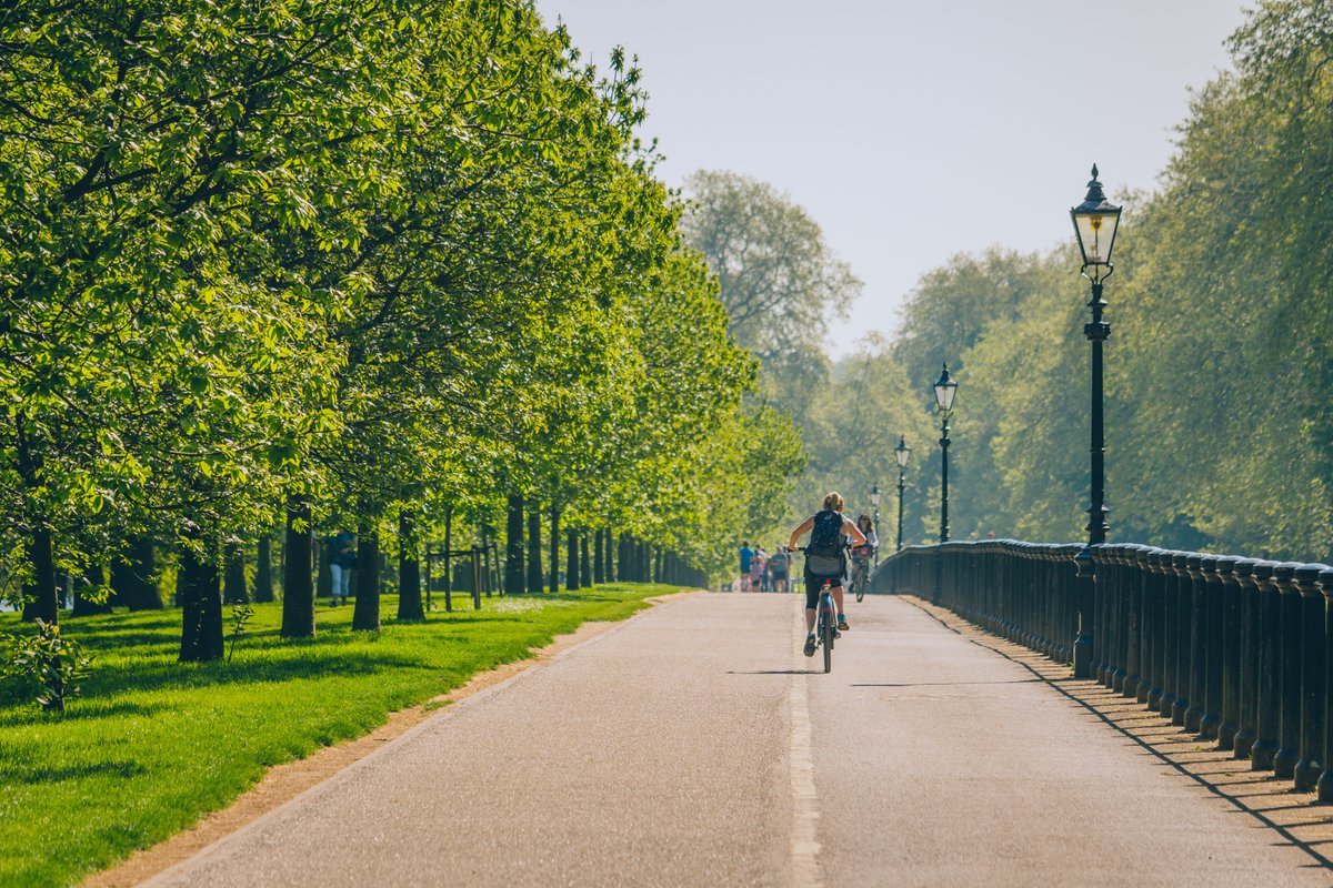 switchmobilitye's tweet photo. Brands we’re loving at Switch: @buzzbike🚴
Providing an #eMaaS solution to #zeroemission transport in the city.
If you’re living in #London, try switching up your commute! https://t.co/x8pRVJr7p9