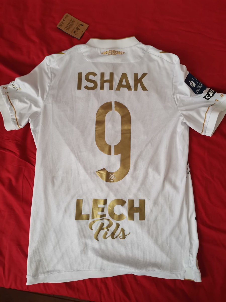 pasiaste's tweet photo. Koszulka Mistrzów Polski walczących dzisiaj w meczu pucharowym‼️💙🤍
Prezent dla Pasiastych Marzeń od Maciej Palczewski z autografami piłkarzy @LechPoznan ‼️💪🔥
Licytacja kończy się 13.07.22 godz. 19.06
Cel: OldSchool "Diorama"
Link do licytacji: https://t.co/Wl0V1FuJm3 https://t.co/NA6Z0VFOUm