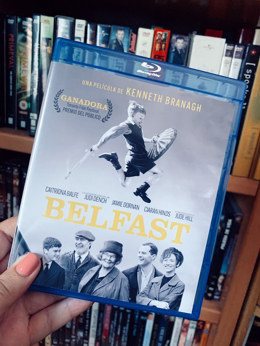 Ya está disponible la última película de Kenneth Branagh #Belfast en Blu-ray. Gracias a <a href="/ArviAtuservicio/">Arvi Licensing</a> podemos volver a disfrutar en casa de esta maravillosa cinta protagonizada por Jude Hill, Caitriona Balfe, Jamie Dornan, Ciarán Hinds y Judi Dench. ¡No os la perdáis!