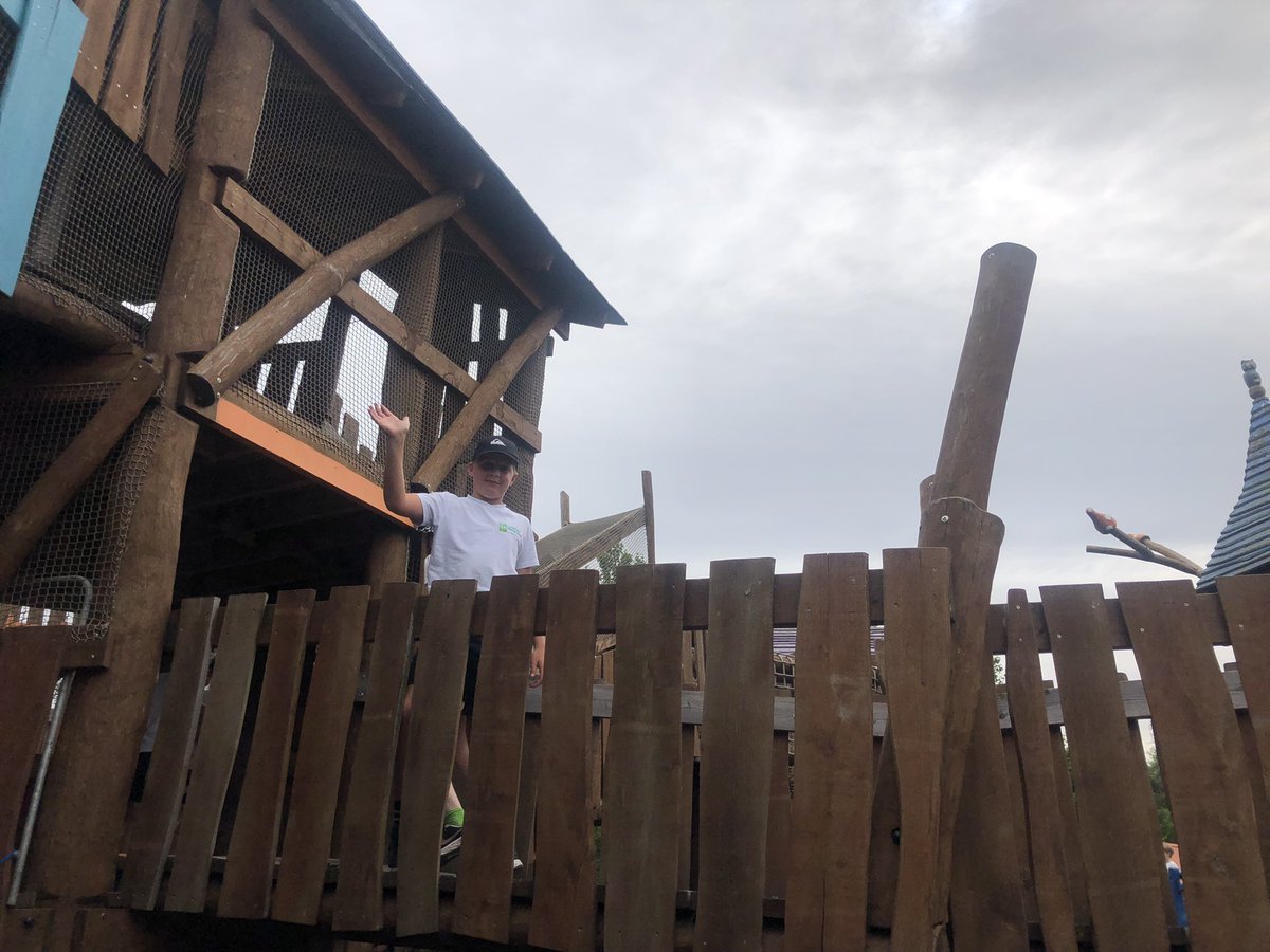 We have arrived! Year 5 are all very excited for the day 😀