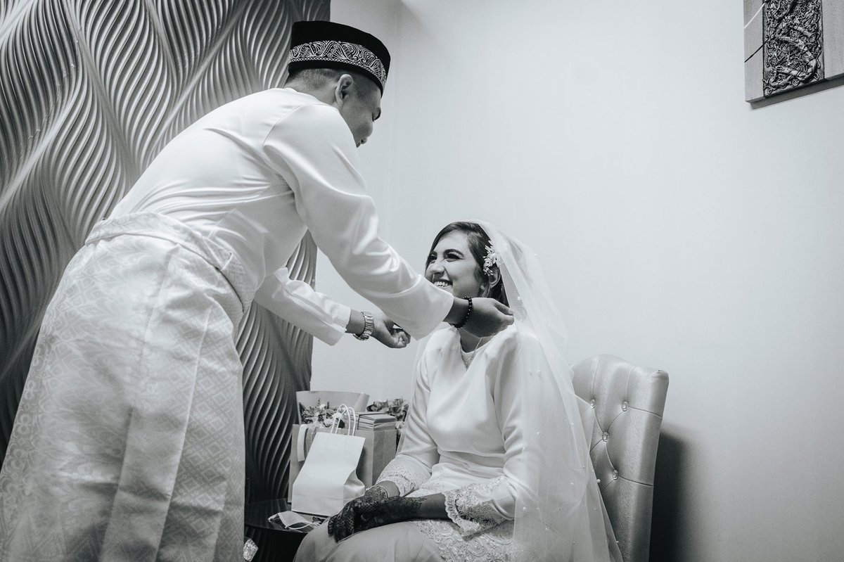 hudadeedoo's tweet photo. still in utter disbelief that I'm married to you 🥹❤️ https://t.co/8hCK8bx4fD