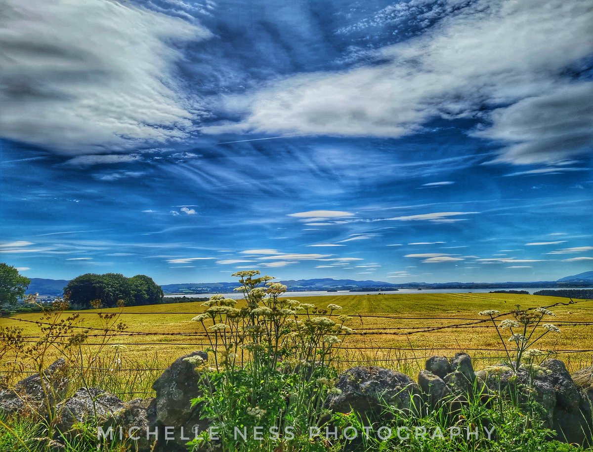 Even the road side views are amazing in #Scotland 🏴󠁧󠁢󠁳󠁣󠁴󠁿❤️ #RoadTrip #LochLeven #VisitScotland #ScotlandIsNow #ScotlandIsCalling #StormHour #ThePhotoHour #Scenery #NaturePhotography #photo #PictureOfTheDay <a href="/VisitScotland/">VisitScotland</a> <a href="/VisitLochLeven/">Visit Loch Leven</a> @LochLevenBrew <a href="/StormHour/">#StormHour</a> <a href="/ThePhotoHour/">#ThePhotoHour</a>
