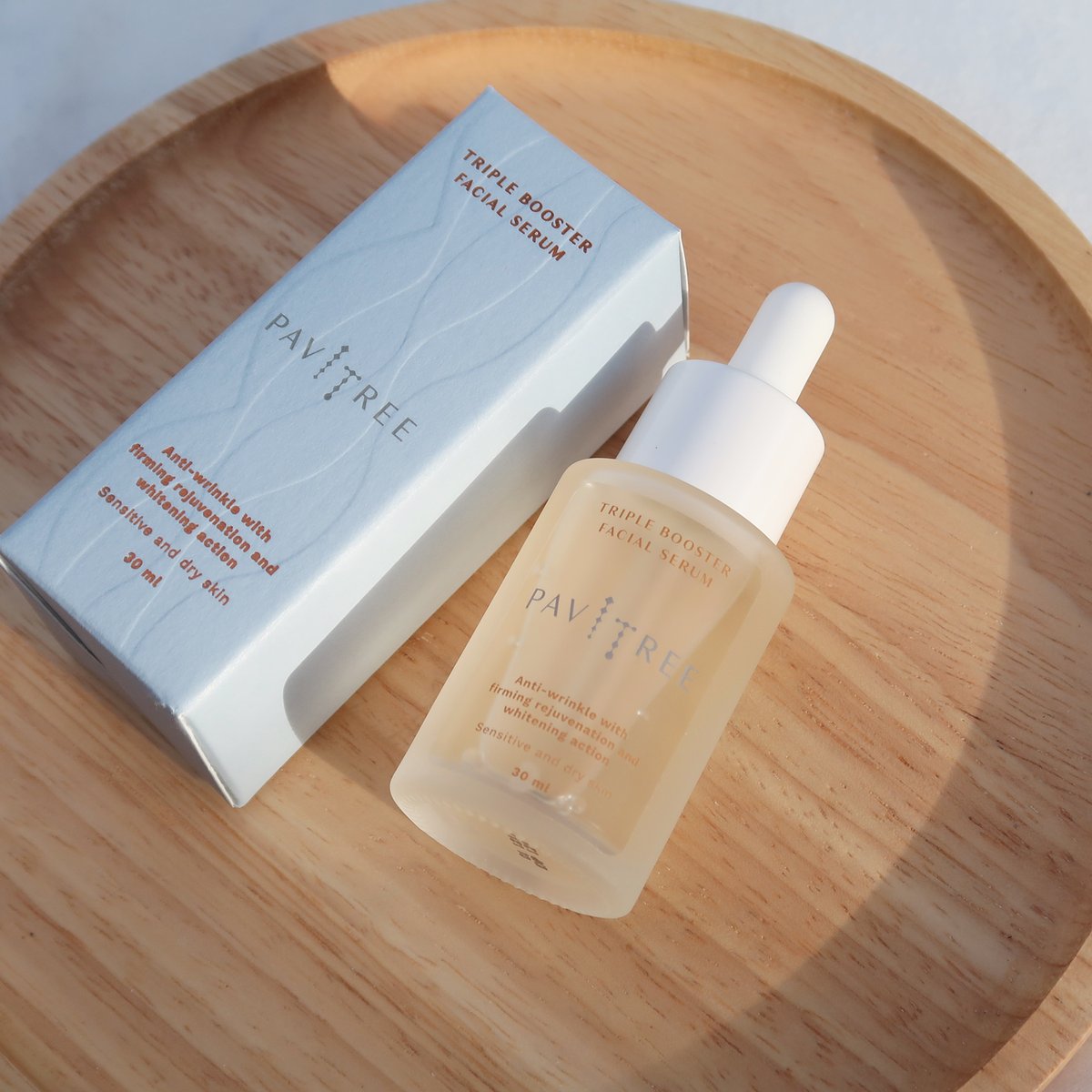 parkropreview's tweet photo. สกินแคร์ไทยที่อยากป้ายยาาา #Pavitree Triple Booster Serum ขวดเดียวจบครบเลย เนื้อเซรั่มบางเบาดีมาก หอมอ่อนๆ ใช้แล้วผิวอิ่มฟูกระจ่างใสดี เค้านำงานวิจัยสารสกัด red palm oil ที่ชนะการประกวดจากสวิตฯ มาต่อยอดอยู่ในสกินแคร์ด้วย ช่วยเสริมให้ผิวแข็งแรงและชะลอริ้วรอย #BeNaturalYouAre https://t.co/54Pw2FOEbc