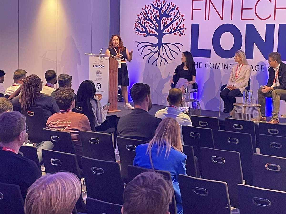 FINTECHCircle's tweet photo. 🎥 @elementaryb4MME Karen Rudich pitching live at “The FINTECHCircle Angel Investor Network”
@ at London Fintech Week
Avoid Risk!!! …With Sherloc mitigate your risks!!!
#fintechcircle #ftwlondon #insurtech https://t.co/FD9lrUDZpb
