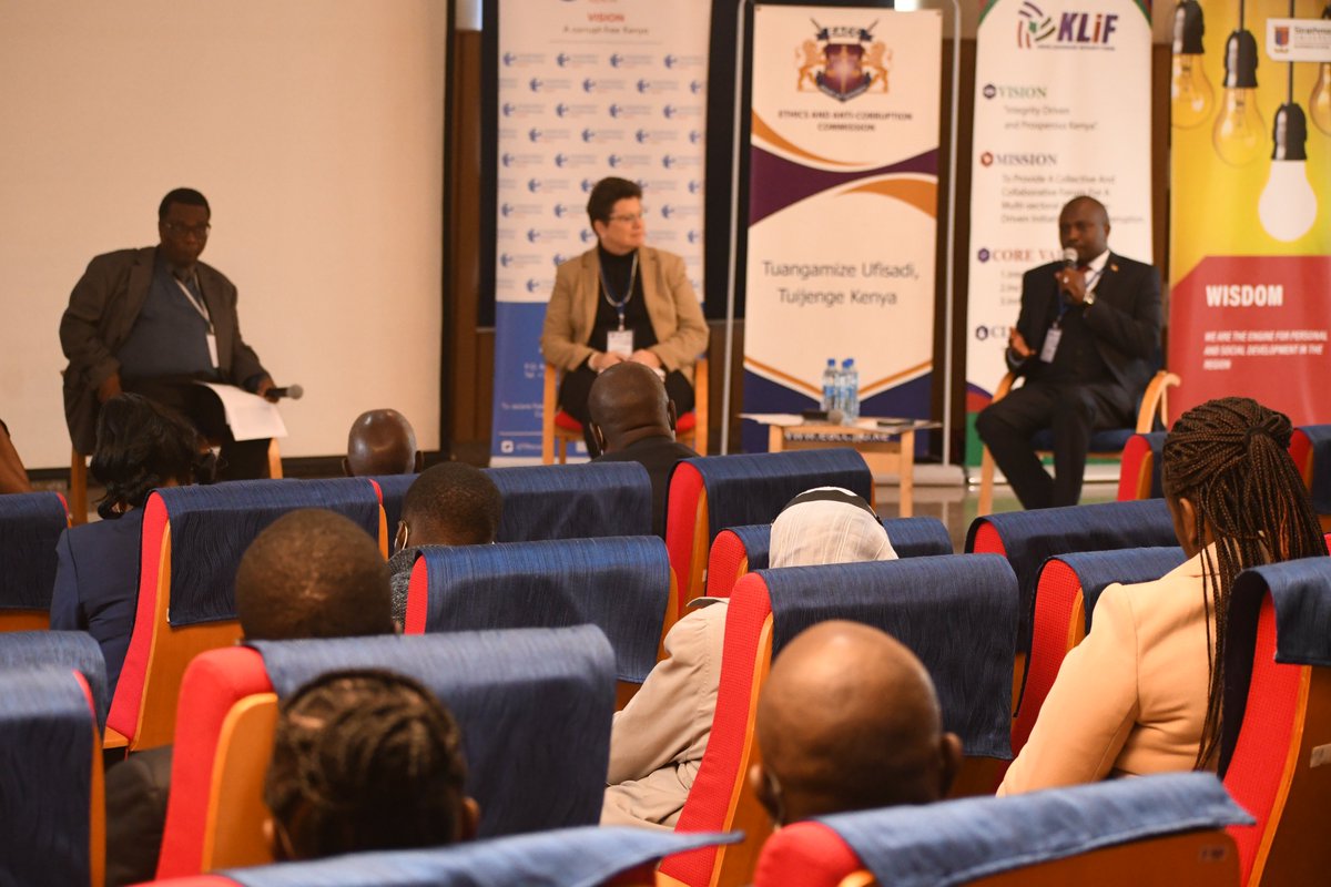 SBSKenya's tweet photo. Everyone should go and vote, let us hope whoever we will choose are good mannered in all levels bearing in mind integrity. Don't despair, there is hope; Despite the difficulties our country is safe and will be safe. Lets do the right thing. #AfricaAgainstCorruption #PanelSession https://t.co/f6ARuaAyNa