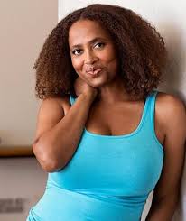 12/07 Happy Birthday! Lisa Nicole Carson (53)     