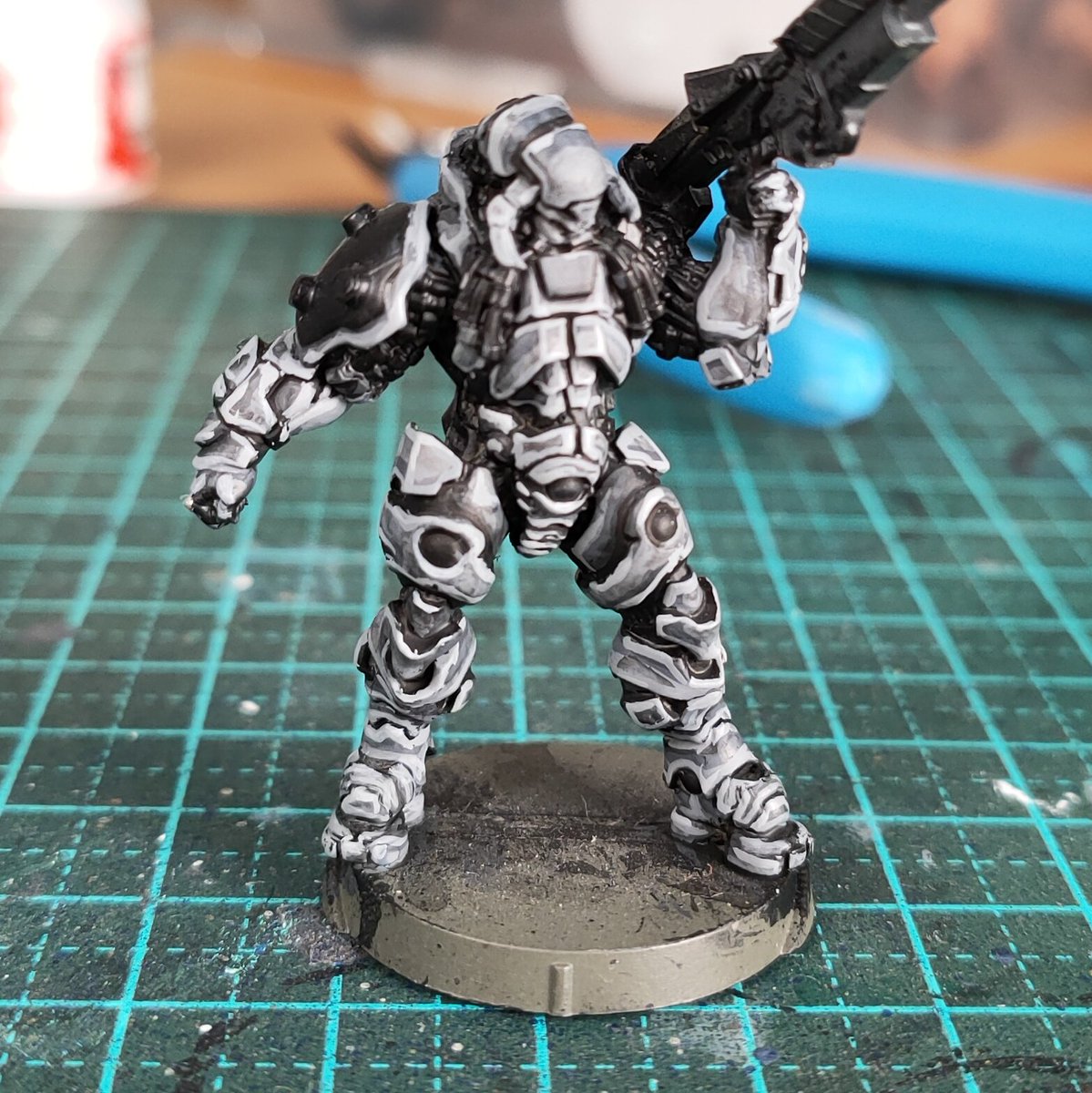 WeatherPig's tweet photo. Added some even lighter grey highlights ontop of the highlights.
#infinity #infinitythegame #corvusbelli https://t.co/3GeFijQ2Hh https://t.co/Bcc9EKLQVx