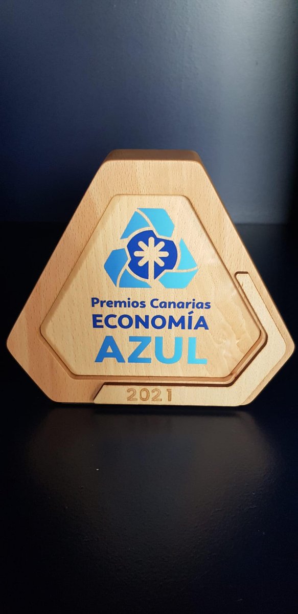 algalimento's tweet photo. Algalimento SL resulta galardonada en la modalidad de Economía Azul en la primera edición de los Premios Canarias de Economía Sostenible otorgados por CaixaBank y la Fundación La Caja de Canarias. 

https://t.co/RBoWOKlRBp https://t.co/Zohd3eCnr1