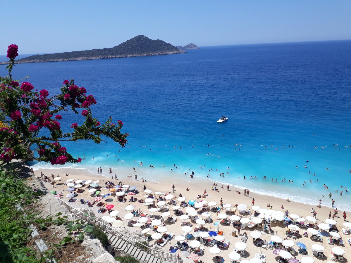 Gezilecek öyle güzel yerler varki dünyaca ünlü  kaputaj plaji da bunlardan biri