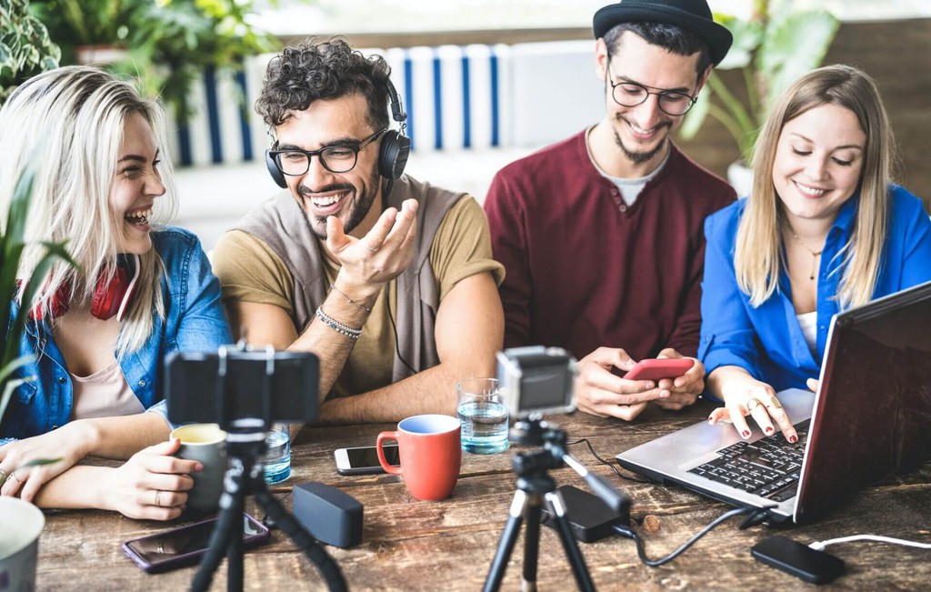 u_leinhaeuser's tweet photo. Digital Marketing In 2022 – Everything You Need To Know!: https://t.co/FslTjcSGmE

#DigitalMarketing #SearchEngineOptimisation #SocialMediaPosts https://t.co/W7UgGdgiFw