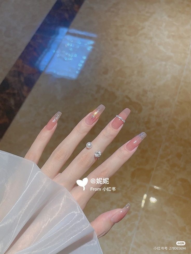buns_diary's tweet photo. help which nails should I get for my school formal (my dress is black silk and I'm probably wearing more pinky makeup) https://t.co/4dHpGEdw42