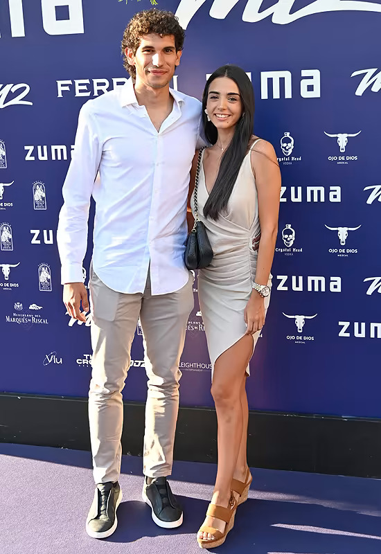 ItsAWagWagWorld's tweet photo. #CarloAncelotti & #MariannBarrena, #NachoFernandez & #MariaCortes, #LucasVazquez & #MacarenaRodriguez, #JesusVallejo & #MariaDelgado were among the 300 guests attending Marcelo's farewell party. #RealMadrid https://t.co/eqYQLkeyz8