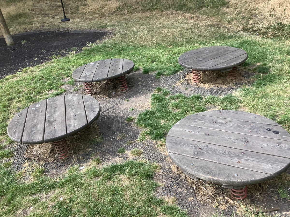 MulberryWbp's tweet photo. We loved our hope hunt walk around Southmere Lake!We are going to sketch th shapes we found on the sketches app later on our iPads! @willowbankpri https://t.co/PZae2An2Nt