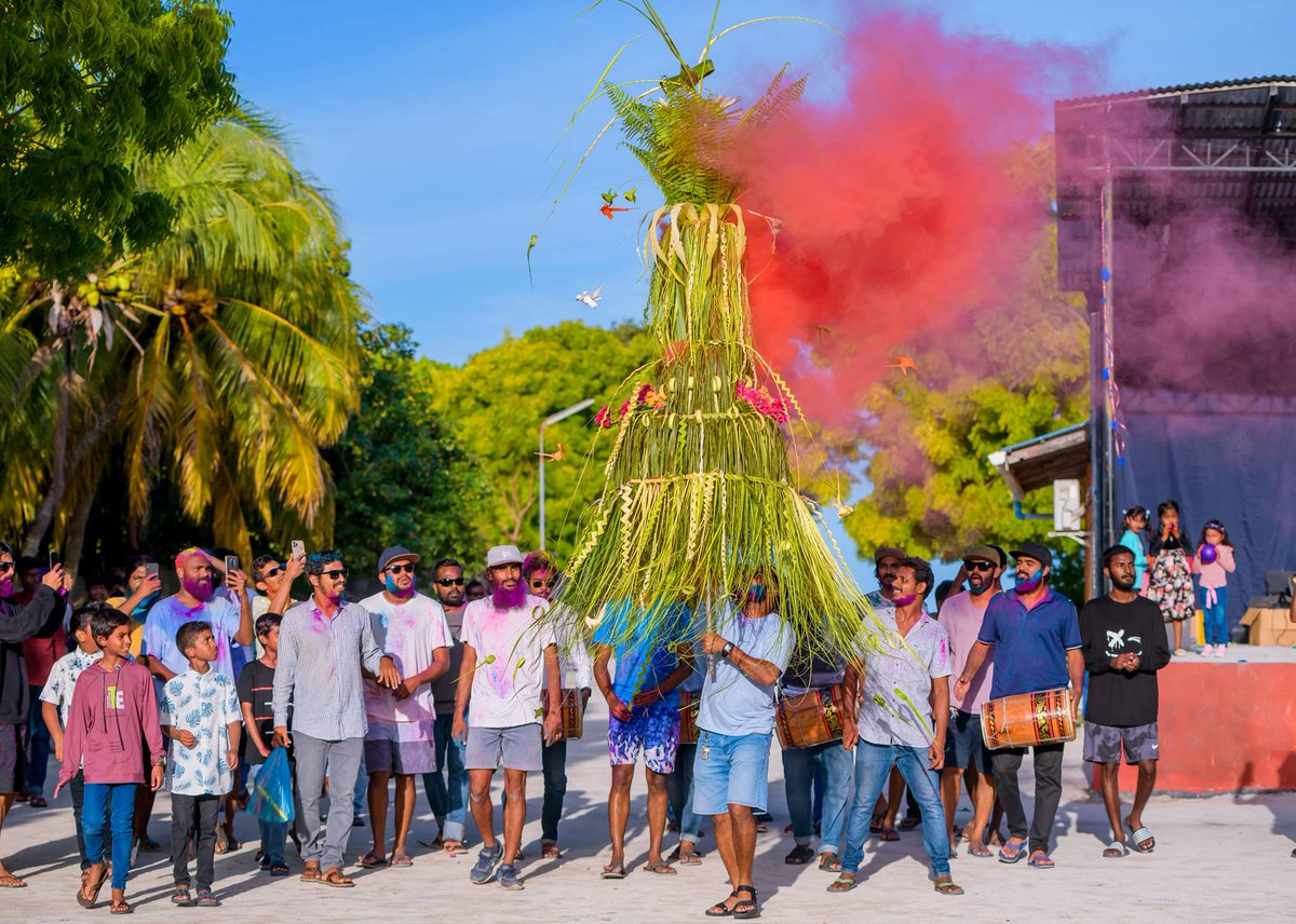 mathimaradhoo's tweet photo. Gamu Mathimaradhoo Eidha Majaa 1443

Koadi Jehun

#EidAlAdha
#Aharumen
#Mathimaradhooyouth

📷 XoLa https://t.co/6GABzkj8gb