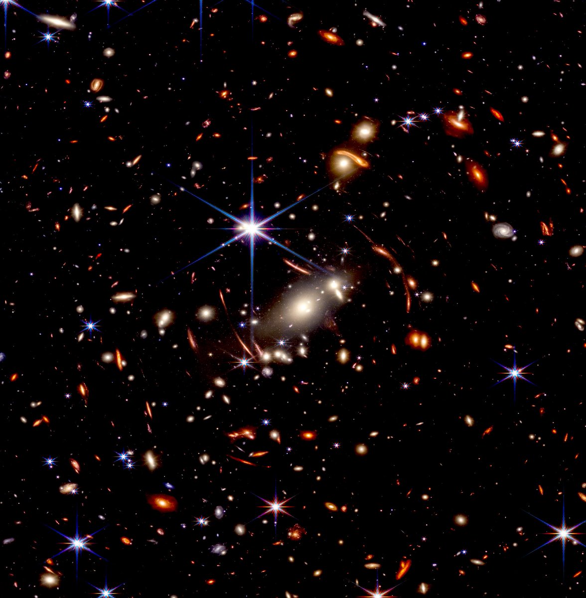 TeologiaV's tweet photo. La primera imagen infrarroja más profunda y detallada del universo primitivo que ha capturado el Telescopio espacial Webb de la Nasa.

“LOS CIELOS PROCLAMAN LA GLORIA DE DIOS y el firmamento despliega la destreza de sus manos.” Salmos 19:1. https://t.co/2kILhVqC5O