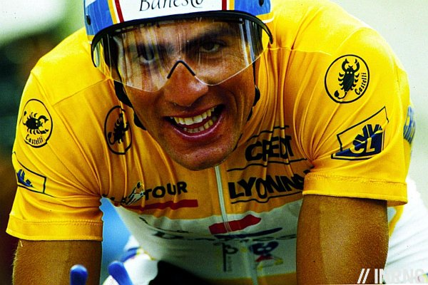 chiodi17's tweet photo. Hoy cumple 58 años Miguel Induráin 🎂

El hombre de las 28 pulsaciones por minuto y los 5 Tours de Francia❤️

El tío que te machacaba en la montaña y te hundía en la contrarreloj🤤Un prodigio, un salvaje, un animal competitivo y un gran dominador🔥

Felicidades Miguelón!💪 https://t.co/K4F3sfQYIX