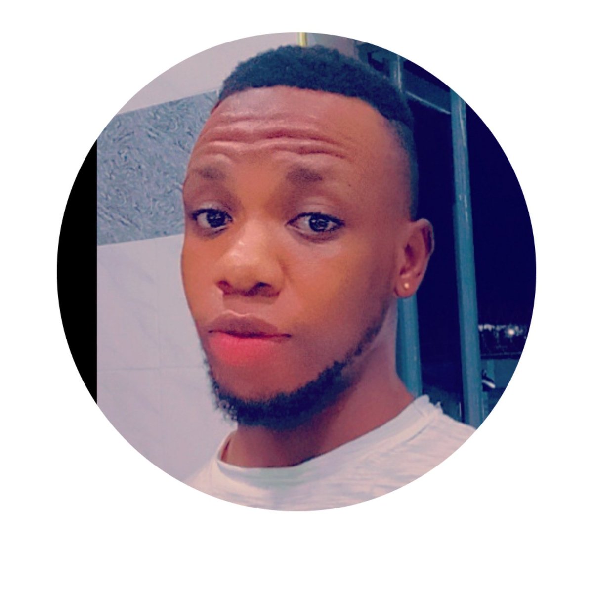 DiggyDozzy's tweet photo. #NewProfilePic https://t.co/TNqNbjFAwU