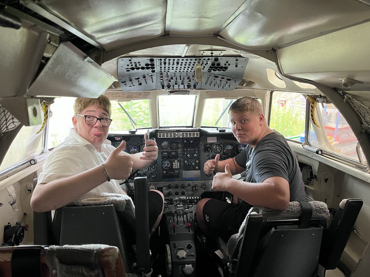 About to take off <a href="/CAVC/">Cardiff and Vale College | Coleg Caerdydd a’r Fro</a> Icat future pilots there hooked <a href="/easternhighcdf/">Eastern High</a>
