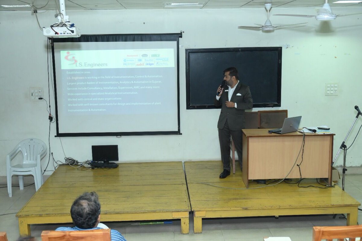 isengineers's tweet photo. I.S. Engineers had an opportunity to have an Interactive Training Session for Engineers of Ahmedabad Municipal Corporation on Instrumentation.

#isengineers #trainning #instrumentation #selection #calibration #maintenance #effective #water #management #amc #ideck #opportunity https://t.co/hsFtgaezFv