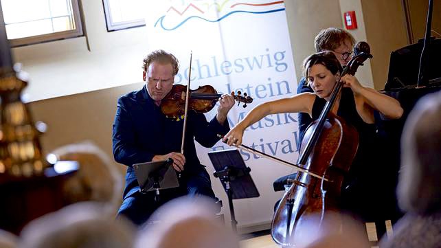 Daniel Hope (@hopeviolin) on Twitter photo What an inspiringly intense week this has been: completed focused on Brahms and on chamber music. Thank you to all the extraordinary musicians for giving their all. #SHMF #musikfest #brahms
With Pinchas Zukerman, Amanda Forsyth, <a href="/AdrienLaMarca/">Adrien La Marca</a> +many more. Photos© Sebastian Madej What an inspiringly intense week this has been: completed focused on Brahms and on chamber music. Thank you to all the extraordinary musicians for giving their all. #SHMF #musikfest #brahms
With Pinchas Zukerman, Amanda Forsyth, <a href="/AdrienLaMarca/">Adrien La Marca</a> +many more. Photos© Sebastian Madej