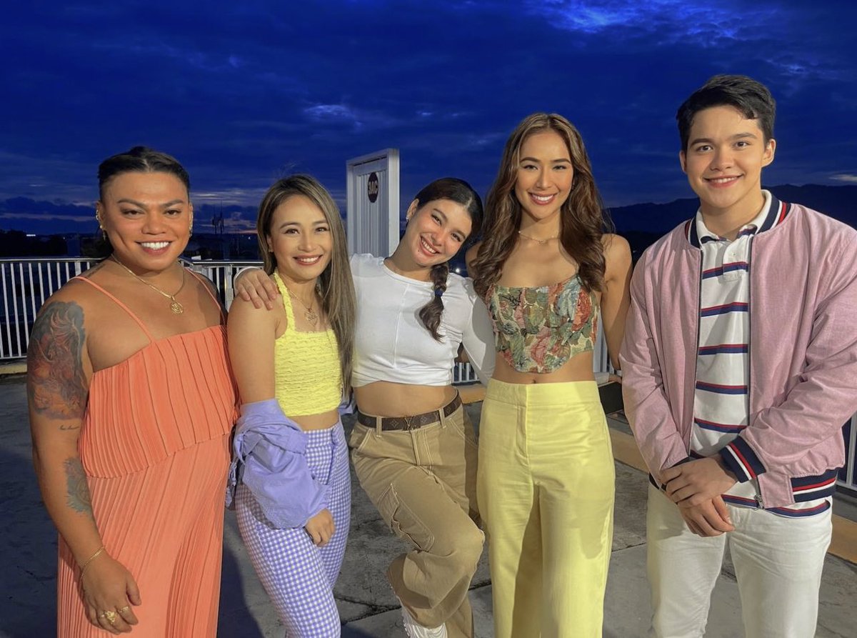 anjisalvacion's tweet photo. there’s reason in everything so blessed to have you all ❤️‍🔥 https://t.co/63QAWY1VHZ
