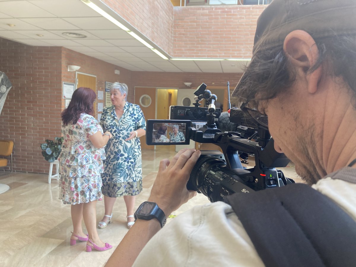 ICB_CSIC's tweet photo. 🎥🎙️Nos visitan de informativos de #AragónNoticias para entrevistar a nuestras investigadoras @AragonCsic  #PilarGayan y #MaríaJesúsLázaro por estar entre las científicas más destacadas de Aragón, según el ranking realizado por @CSIC .
No os lo perdáis, muy pronto en @aragontv https://t.co/JsF1r7d4gh