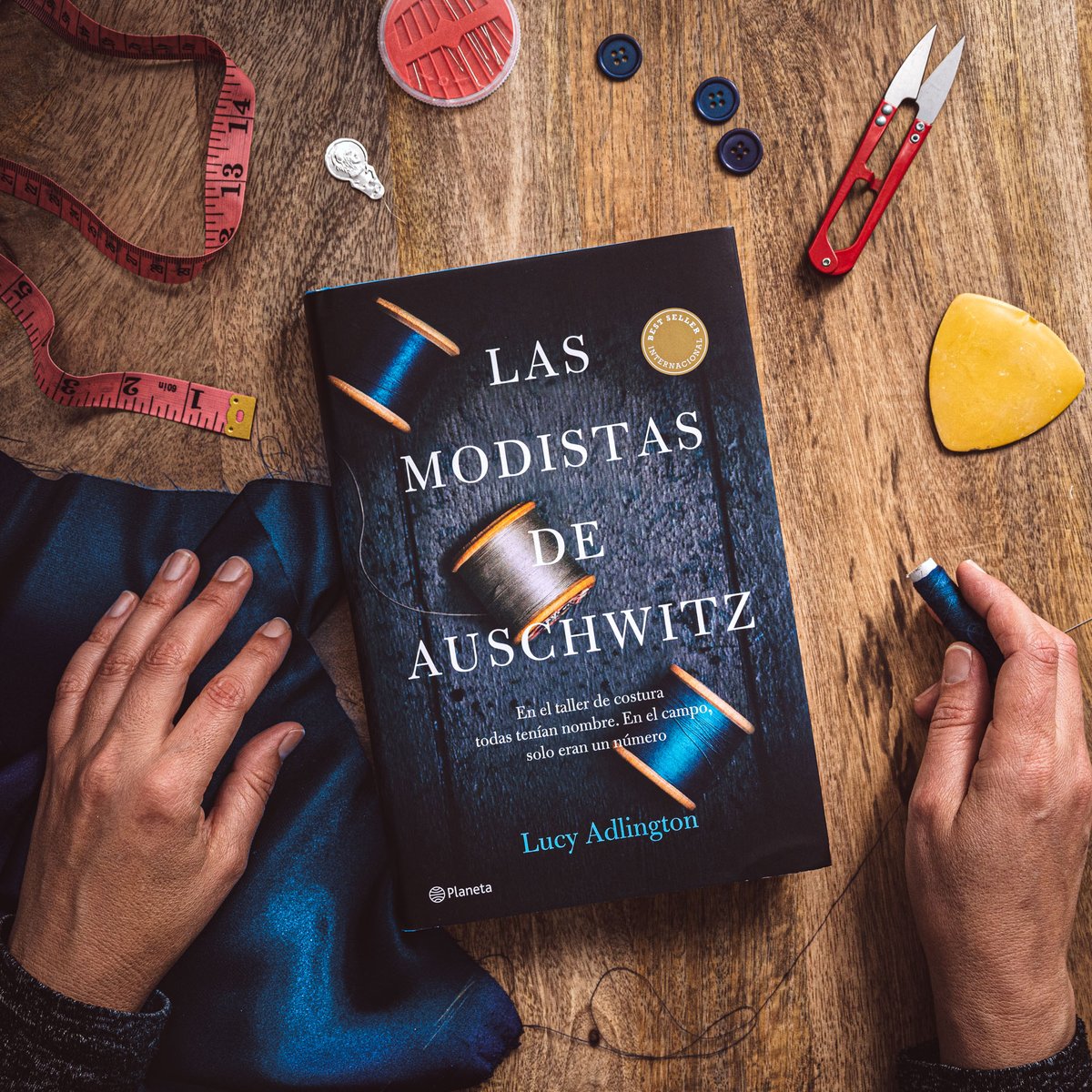 edit_planeta's tweet photo. 📢 ¡SORTEO! ¿Quieres ganar un ejemplar de «Las modistas de Auschwitz», de @historywardrobe?

Solo tienes que:
👉Seguir a @edit_planeta y @historywardrobe 
⚠️Hacer RT
👥Etiquetar a dos personas

⏳Tienes tiempo hasta las 10h del lunes 18/7. 
Bases: https://t.co/D7OzY5c51C https://t.co/FknobvoKA6