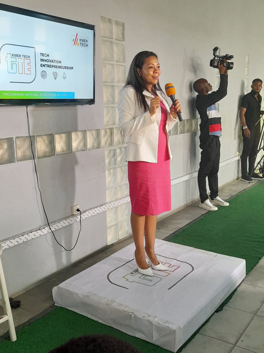 FelixFomengia's tweet photo. She has been more than a mom to my journey in tech, entrepreneurship and many more I do today. Join me as I celebrate this great woman @africatechie.
I just say thank you for everything and all the support. Happy Birthday to you and many more. We celebrate you.🥳🥳🎂🎊🎉🎉 https://t.co/3wHj99KSZV