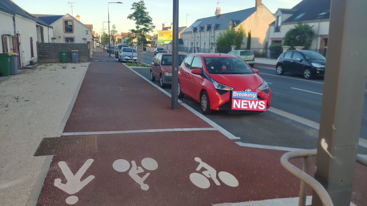 dammo_asso's tweet photo. RD2157 à Ingré  :

Les préconisations du plan vélo ont-elles été respectées ?
👉NON
Les espaces partagés sont-ils réglementaires ?
👉NON
Y-avait-il des solutions réglementaires applicables 
👉OUI

➡️Pour défendre vos droits et votre sécurité, nous initions un recours. https://t.co/Z2NKCz04Hm