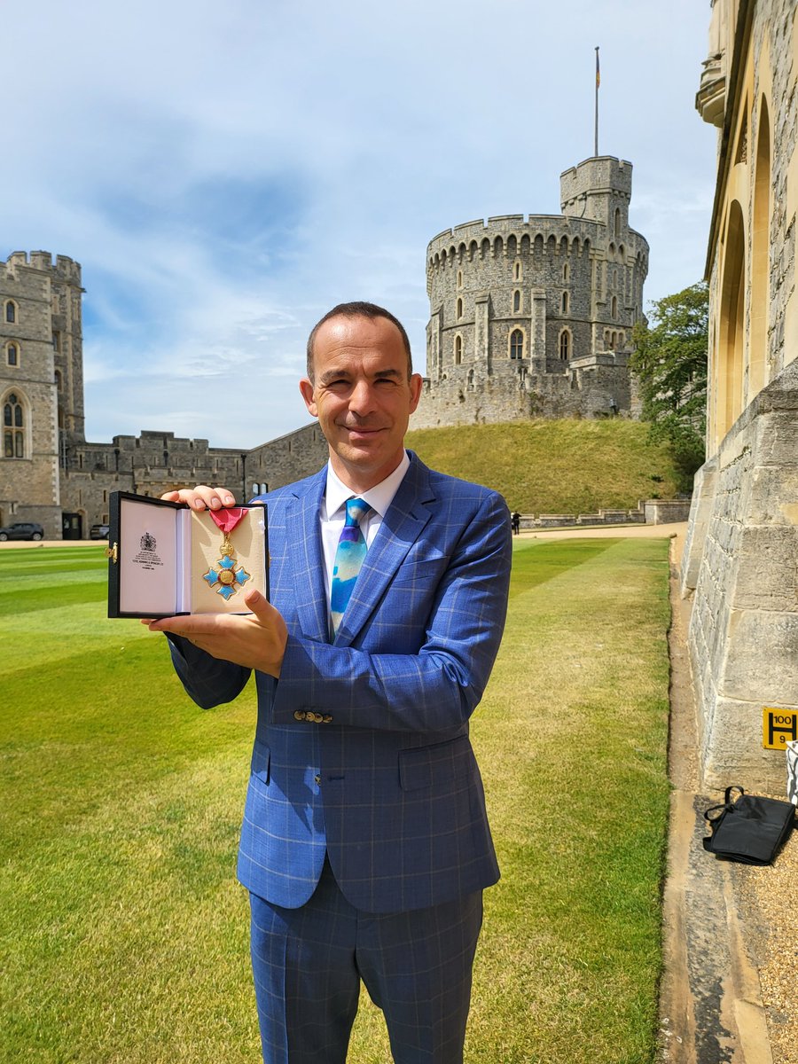 Martin Lewis tweet media