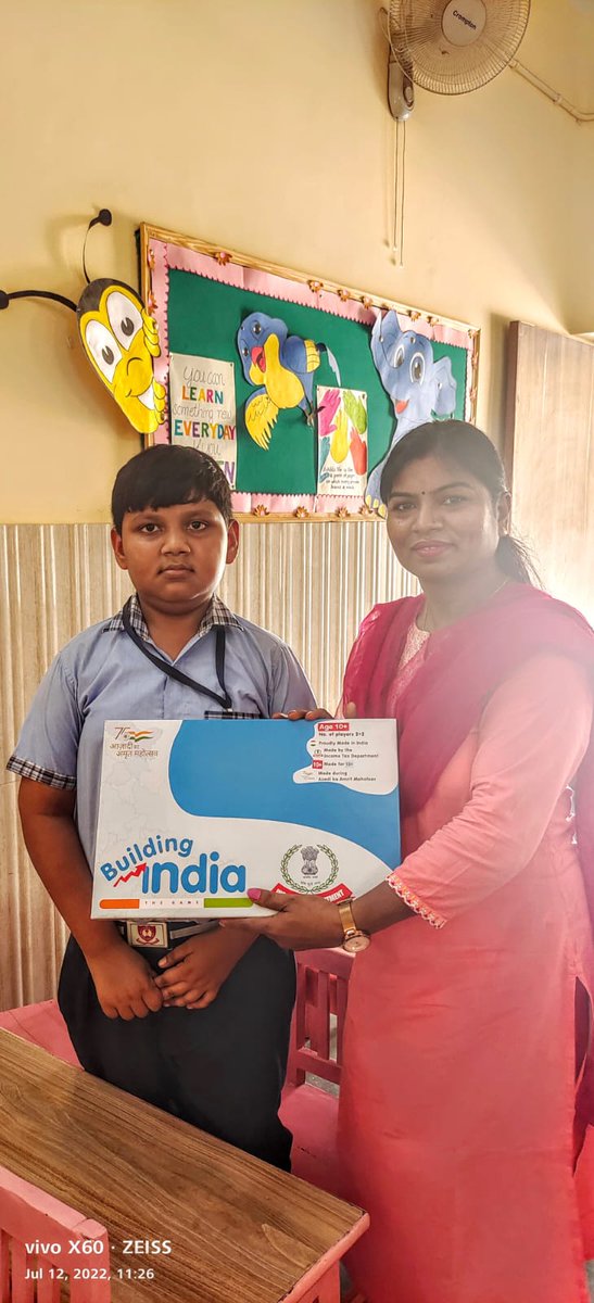 IncomeTaxUPWest's tweet photo. PrCIT Aligarh, Sh. Ashok Kumar Saroha organised income tax board games for school children and NCC cadets in Aligarh to improve income tax literacy amongst the youth.
#AazadiKaAmritMahotsav https://t.co/rqhoCj030C