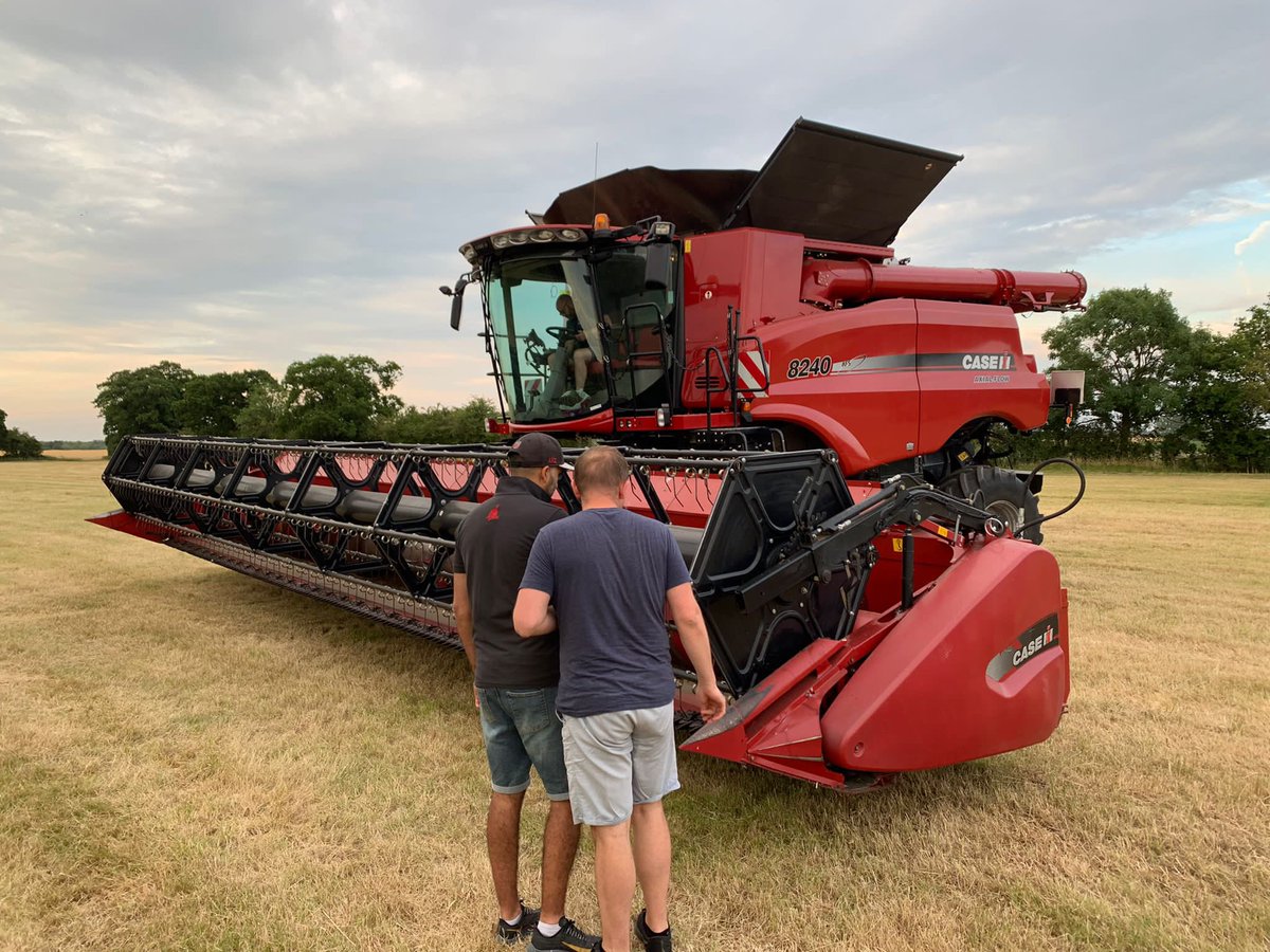 LinesMartin's tweet photo. Enjoyable &amp; interesting evening last night welcoming @StNeotsRoundTab members to the farm &amp; giving them the opportunity to drive different farm machinery. The highlight was giving 1 of their members who is blind the chance to drive a tractor and trailer &amp; combine. #makingmemories https://t.co/8Y0JGwrtvG