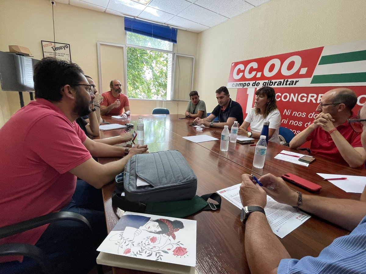 iucadiz's tweet photo. Nos reunimos con @CCOO_CG y comité de empresa de Sasemar Tarifa para trasladarles nuestro rechazo ante la pretensión de cierre del Centro de Control de Tarifa y su traslado a Algeciras. https://t.co/3r8MeShxTM