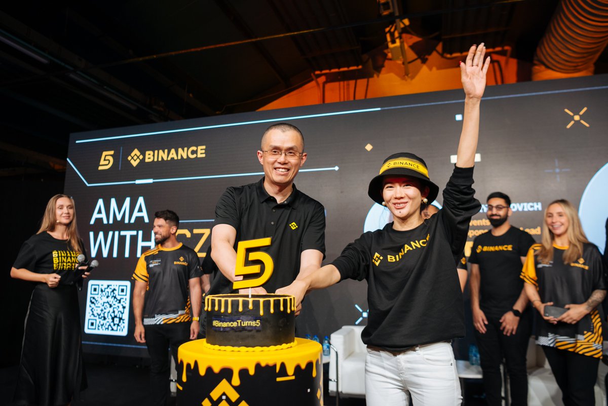 binance's tweet photo. The #BinanceTurns5 celebration in Paris was a blast 🇫🇷
 
We’re grateful for the chance to connect with thousands of community members across a range of activities and talks from the #Binance team during the event.
 
Thanks to everyone who attended in person or on #Binance Live! https://t.co/szITAb9hGF