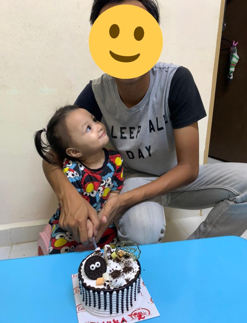 sham_28's tweet photo. Miss u princess #NasMia https://t.co/2Nz1pshFID