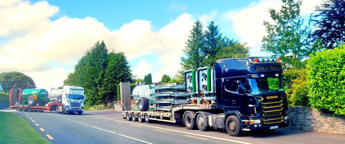 MajorEquipment's tweet photo. Massive delivery headed over to the UK requiring not one but two lorries!🚛🚛
☑️2x 1700-gallon galvanised #MajorTanker
☑️1x 2400LGP
☑️4.2m #MajorCyclone
☑️9ft trailed toppers
☑️8ft and 9ft side mounted toppers
Don't think we left anything out!😥
#majorequipment #thankyou https://t.co/6Y74azOCDE