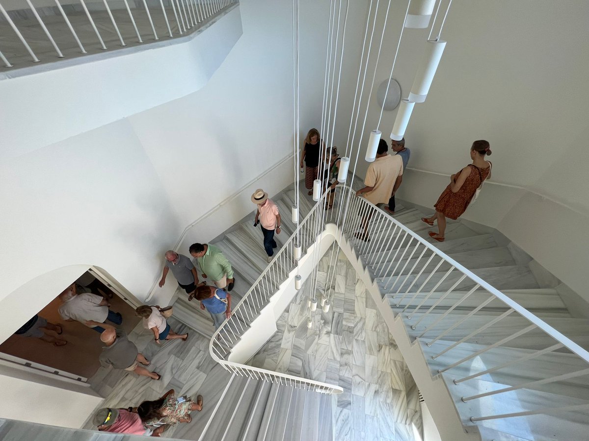 #NOTÍCIA | ➡🎭 Més de 180 persones visiten les obres de la Sala Odèon del #TMCanet

🗓 Davant l'alta demanda de peticions per fer la visita, l'Àrea d'Urbanisme ha decidit programar noves sessions més endavant

➕ INFO 👇
bit.ly/3IzYRtR

📲 t.me/ajcanetdemar