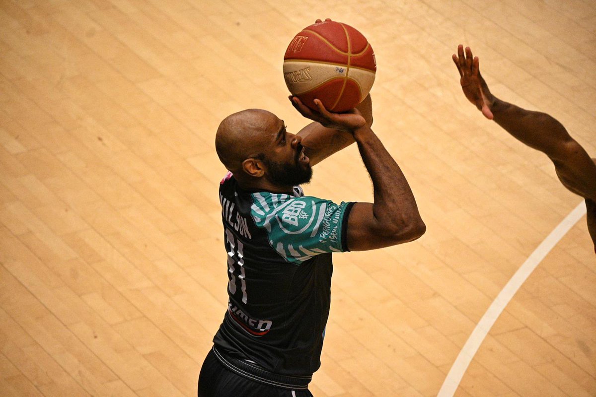 <a href="/JayDubbs5/">Jamar Wilson</a> 📸 Memories from your last professionnal game, by <a href="/antoine_bodelet/">Antoine Bodelet</a>.