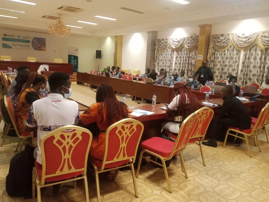 AboubacarDo's tweet photo. Obj4 : Assurer la documentat@, la diffusion des bonnes pratiques et des leçons apprises parmi les pays du @POuagaPF, au niveau régional et mondial, SEMA et les gvts des pays concernés.
#DMPA_SC
#UtilisonsPF
#Dmpasc
#AccesPfJeunes #SayanaPress
#Jhpiego
#InvestInSR https://t.co/DkwfQwdBR7