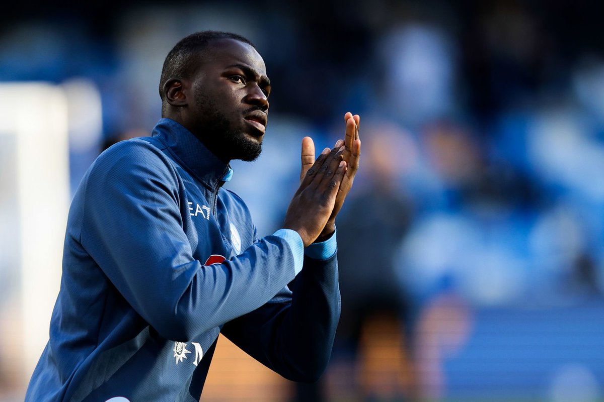 ActuFoot_'s tweet photo. 🚨 Kalidou Koulibaly devrait signer à Chelsea contre 40 M€ ! 🇸🇳💙

Son transfert est tout proche d’être conclu.

(@FabriceHawkins) https://t.co/ttIGOU1OnL