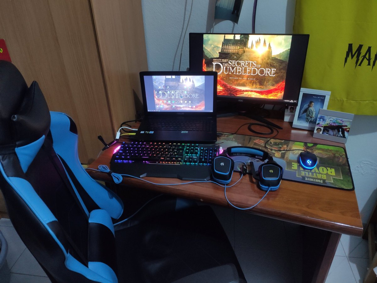 ermanumora's tweet photo. @AliExpressES @newskill_ES @AliExpressES @newskill_ES Este es mi humilde Setup #PágameElSetup https://t.co/sH6uhazNNp