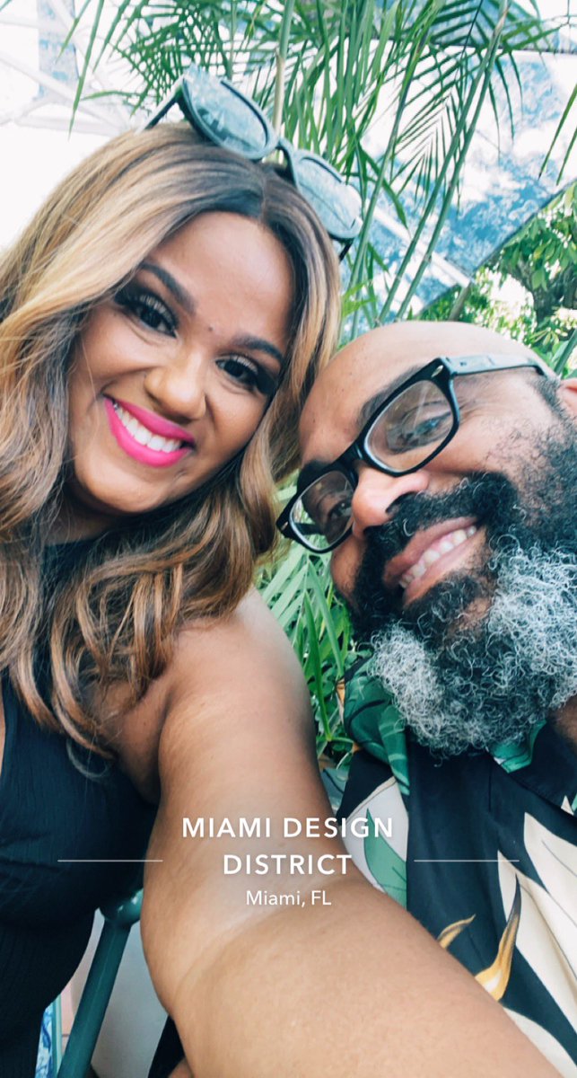 kimnotkimberly_'s tweet photo. Happy 25th Anniversary to us! Black love is beautiful! 💍🥂💕♾#transformationTuesday #est1997 #silveranniversary https://t.co/0unyk21PmS