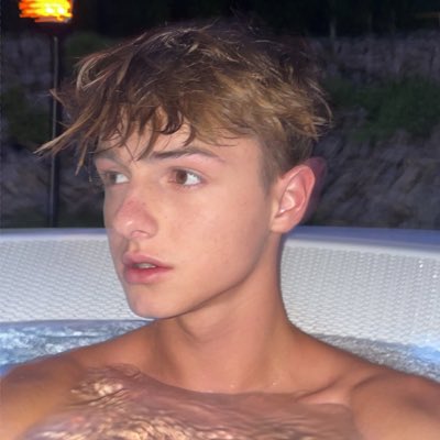 #NeuesProfilbild https://t.co/u4U3BMLfJD