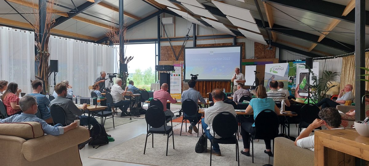 CAPIGI day 2! A full programme with Christian Holtzleitner, Jennie van der Kolk, Lars Hillewaere, Sebastian Paolini van Helfteren, Steliios Kotsopoulos, Guido Lemoine, Corné Kempenaar, Peter van der Veen and Can Atik. #climateperformance #dataplatforms #satellitedata