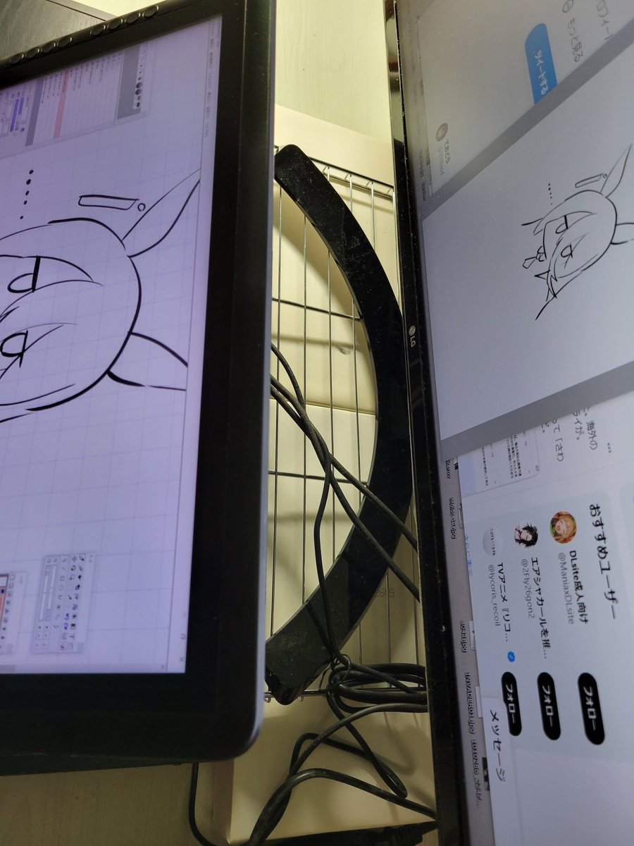 コピー用紙1000枚でなんとかしたけど同じ台もいっこ買ってこよ 