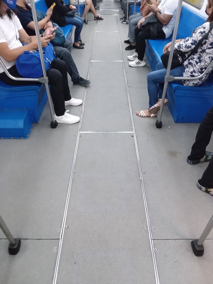 Insecure_Alter's tweet photo. #mrtrip #mrthipo #dulongbagon
Sikip tren nun, tumigas alaga ko. Padiska-diskarteng himas ibang nakakatabi ko dun (pwet nila, tagiliran, atbp.) Favorite ko yung sumundot ng burat nya sa pwet ko. Sinundan ko sya Tr!n0ma cr, titigan kmi pero wla nangyari, dami tao. Naghiwalay na kmi https://t.co/PQQAv6LV4u