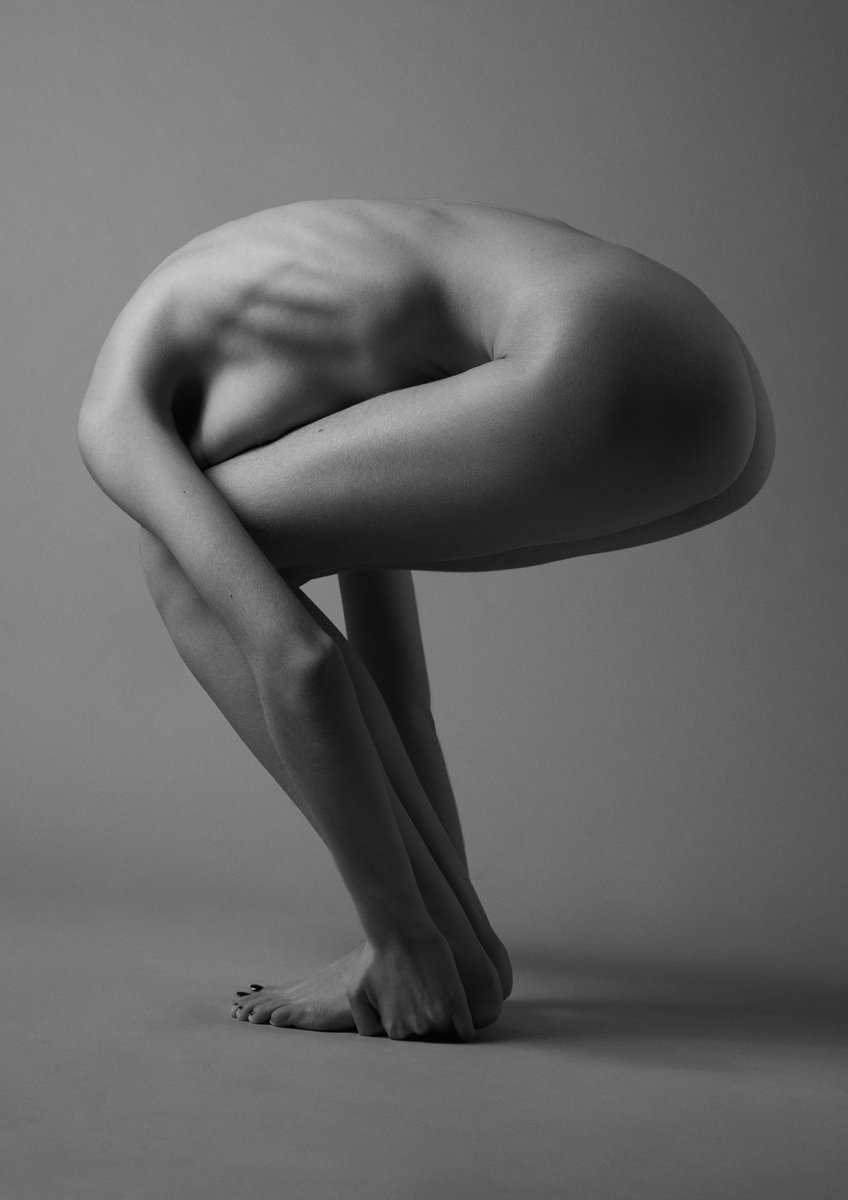 Who would like me posting some of my photography on here? (This one with fantastic model Victoire)