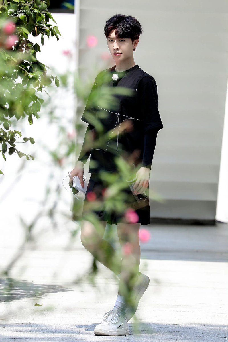 chengxingss's tweet photo. 220712《嗨放派2》recording

©Fantasticbaby

#FanChengCheng #范丞丞 https://t.co/9GjaYTEPZH